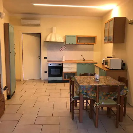 بيت للعطل Kindly Roberta Centro Storico Peschiera,lago Relax بسكييرا ديل غاردا