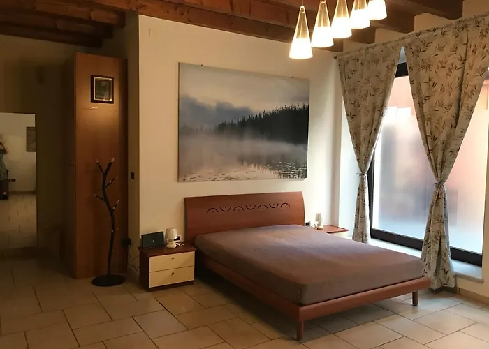 Kindly Roberta Centro Storico Peschiera,lago Relax بسكييرا ديل غاردا