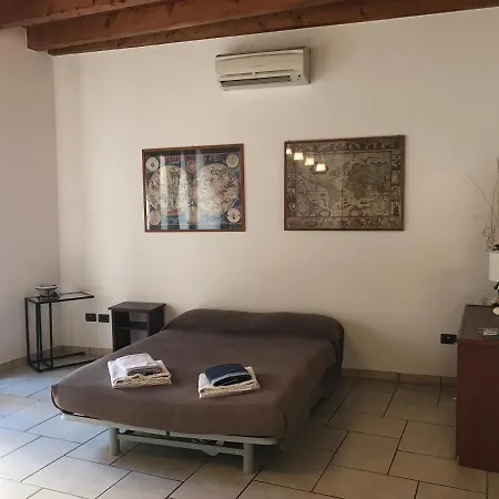 Dom wakacyjny Kindly Roberta Centro Storico Peschiera,lago Relax Peschiera del Garda